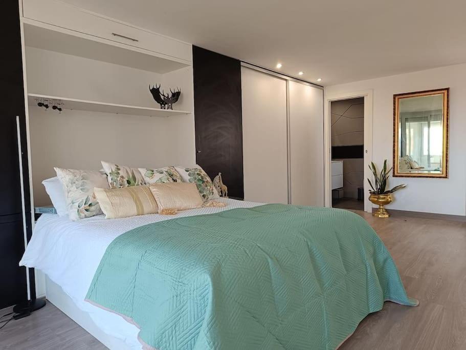 Spacious Studio By The University San Vicente Raspeig Ngoại thất bức ảnh